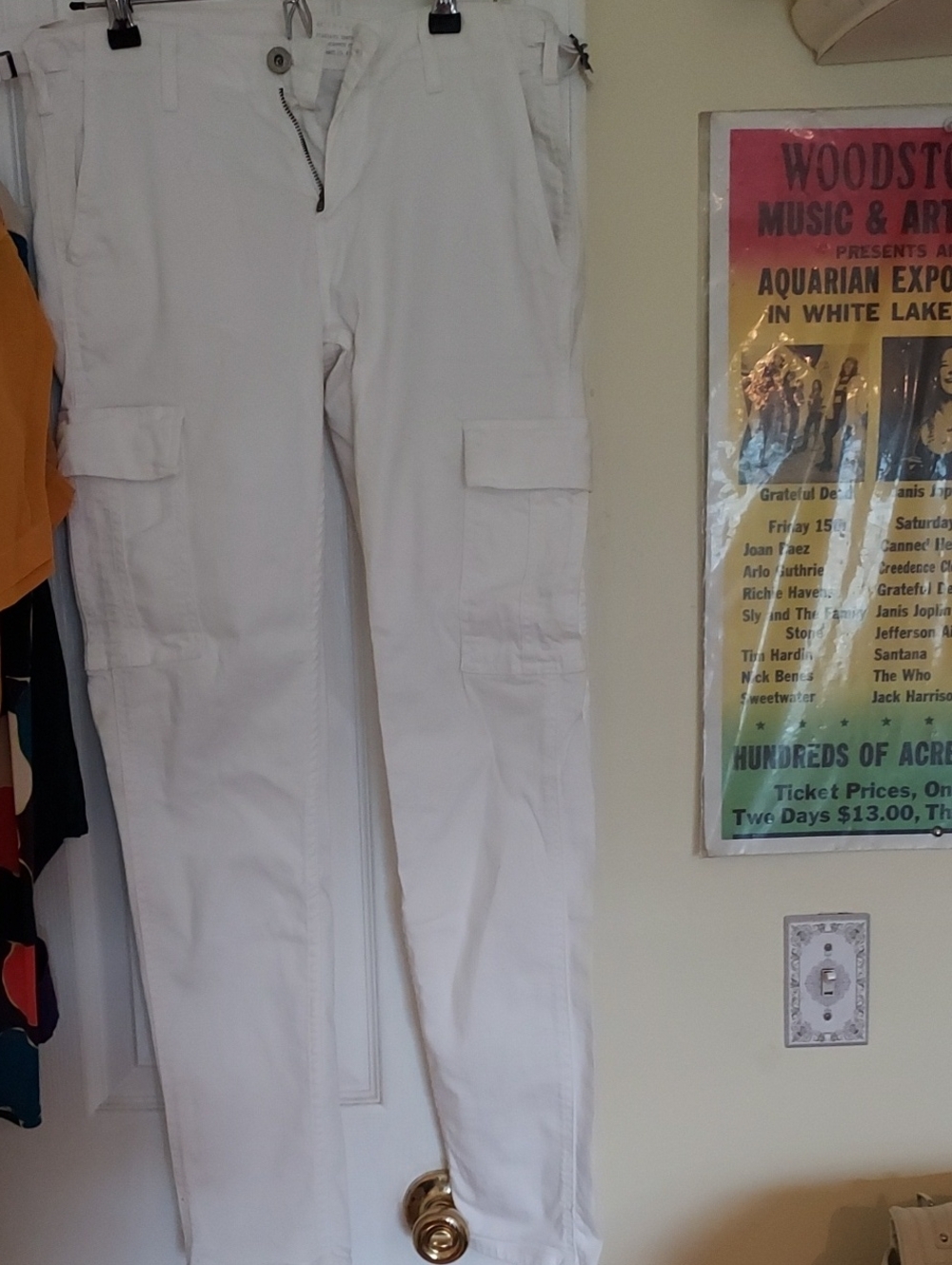 Theory Cargo Jeans Sz 27R Offwhite